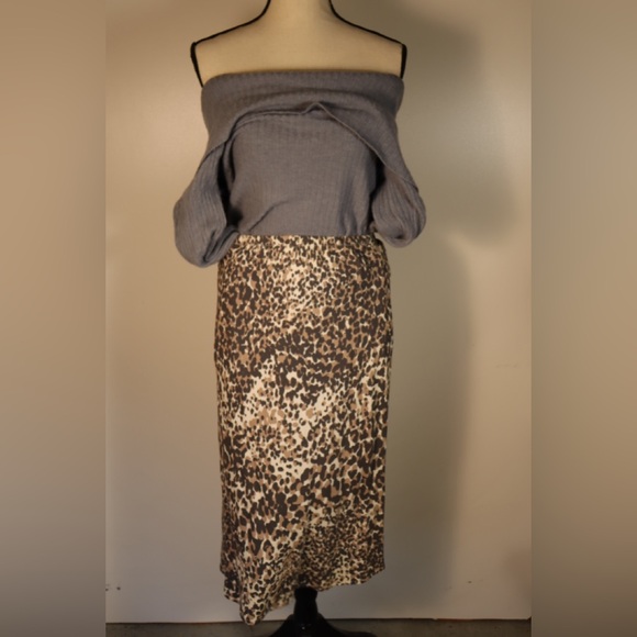 LOVE STICH Cheetah MIDI Skirt - Picture 6 of 6